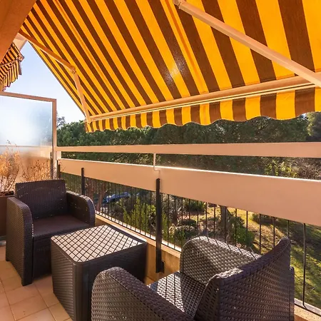 Apartment Boulouris *